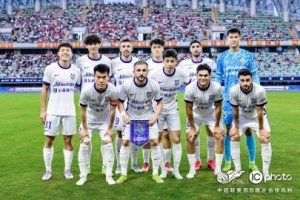 相信自己 相信团队 赛季过半 继续战斗！